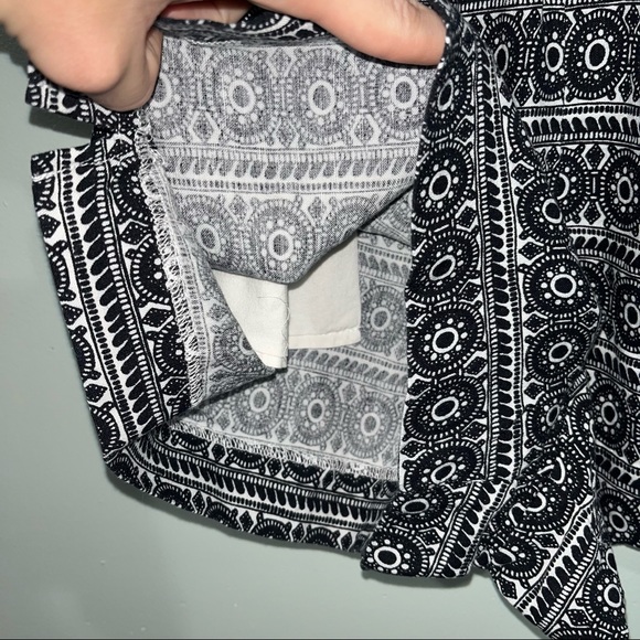 NWT Ann Taylor LOFT size medium romper black and white - Picture 13 of 15